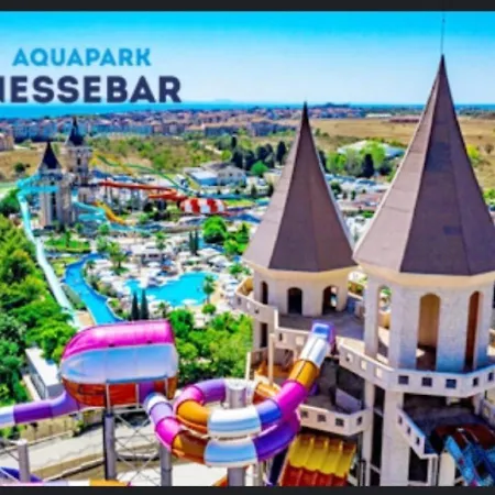 Vibes Apartment Nesebar